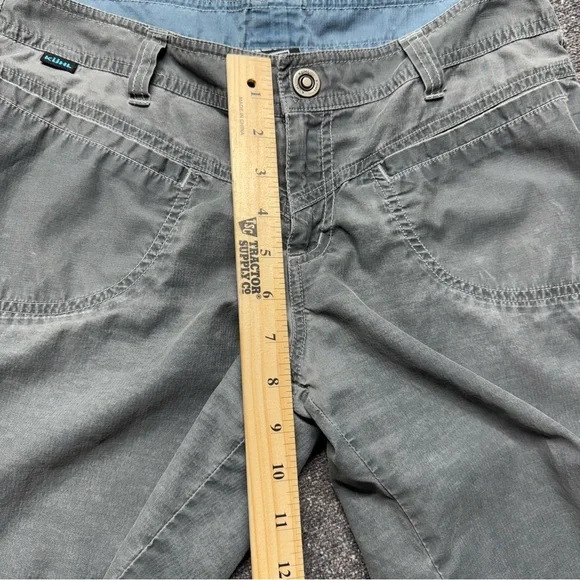 Kuhl Gray Lightweight Shorts Size 6 - Picture 4 of 9